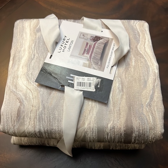 Luxury Hotel Lawton Marbled Duvet Cover Mini Set - Picture 2 of 8
